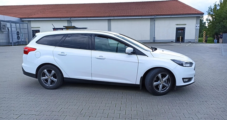 Ford Focus cena 39900 przebieg: 256468, rok produkcji 2017 z Chrzanów małe 37